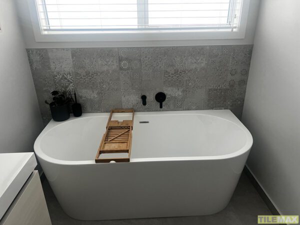 Signore Elite Pearla Bath Splashback