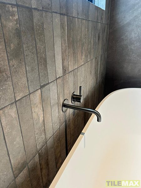 Dream Opal Recovery Brick Bath Splashback