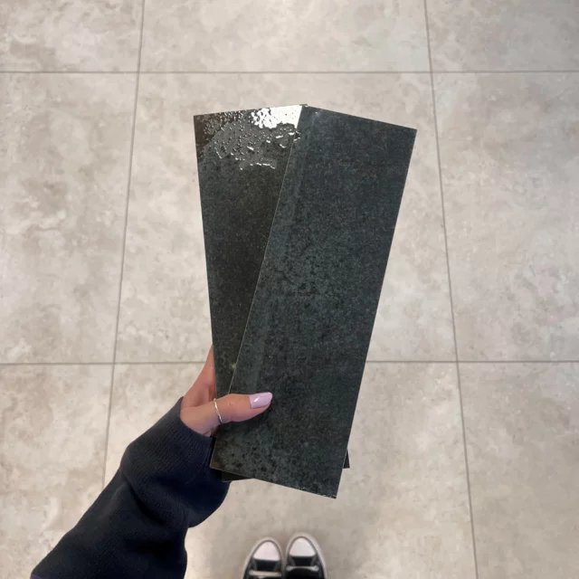 Before.... After 💚

The Alma Verde features a stunning blend of traditional, romantic, and industrial styles — with a textured gloss surface and rich colour variation tile to tile.

✨ Limited stock — get in quick before it's gone!

www.tilemax.co.nz
#SALE #BeforeAndAfter #AlmaVerde #tilemaxnz #nzownedandoperated #getthelook